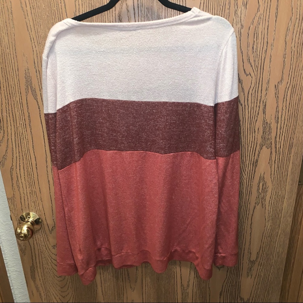 Color Block Sweater - Picture 2 of 3
